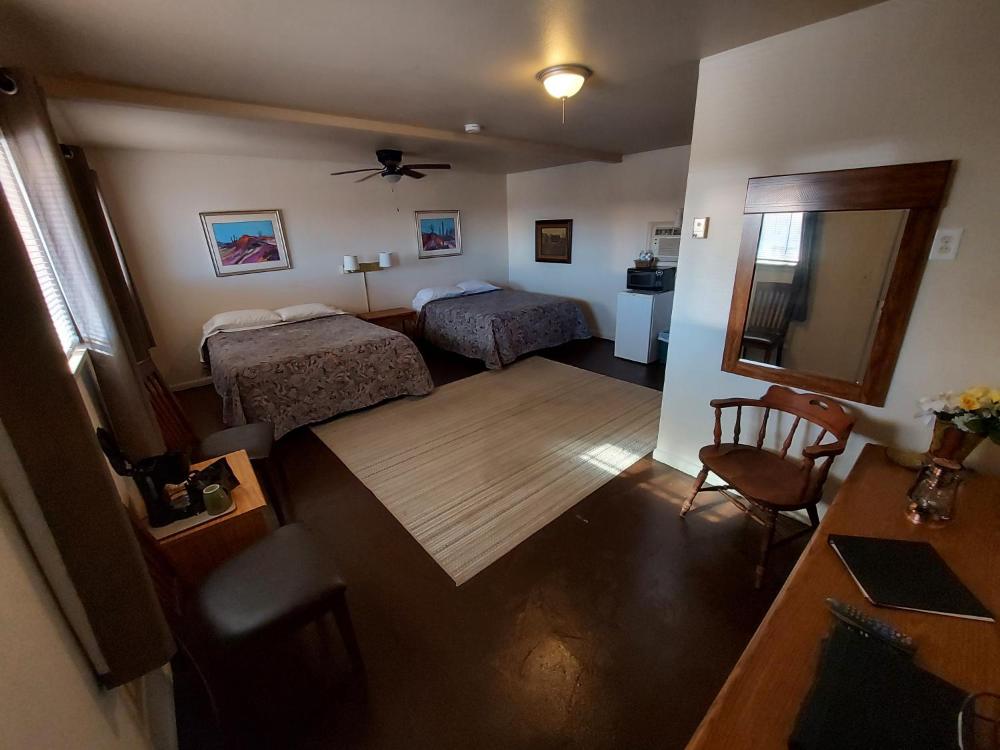 Classic Quadruple Room interior
