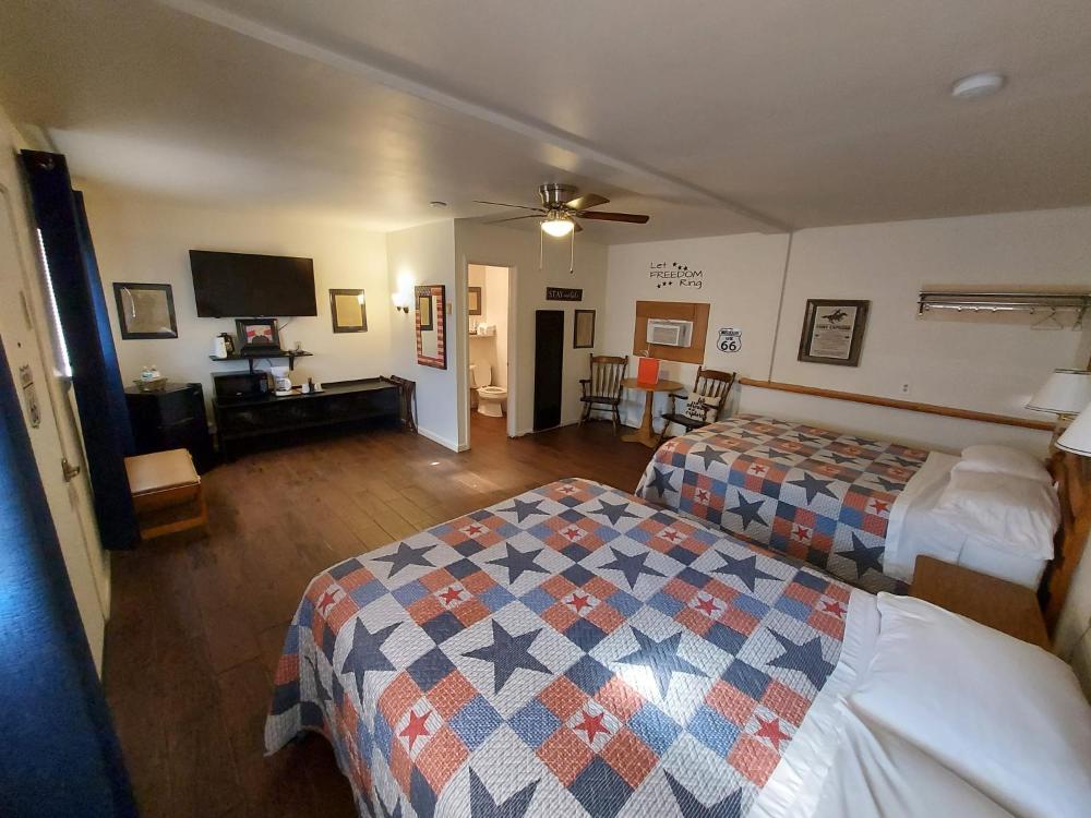 Classic Quadruple Room interior